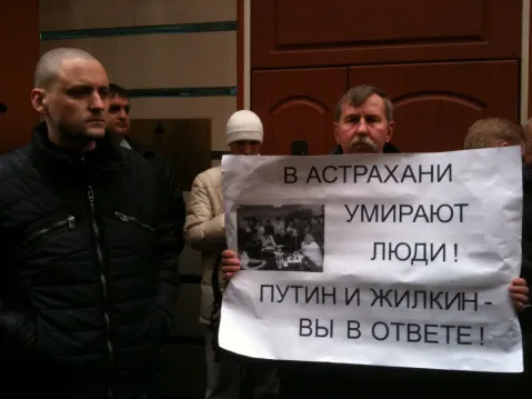 Quatrième semaine de lutte citoyenne: vingt personnes en grève de la faim exigent l’annulation du résultat de l’élection du maire d’Astrakhan