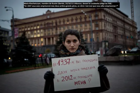 Russie-Libertés manifeste devant le siège du FSB à Moscou