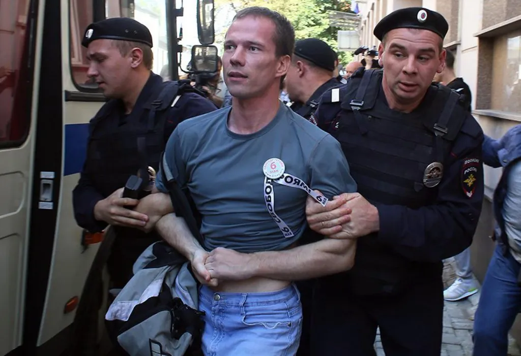 Un prisonnier politique russe dénonce la torture