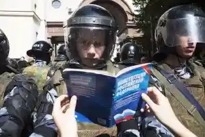 Nous appelons à manifester le 3 août à 11:00 devant l’ambassade de Russie à Paris. En solidarité avec les Moscovites.
