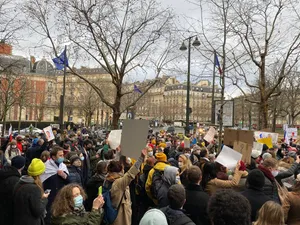 Rassemblement en soutien à la société civile russe