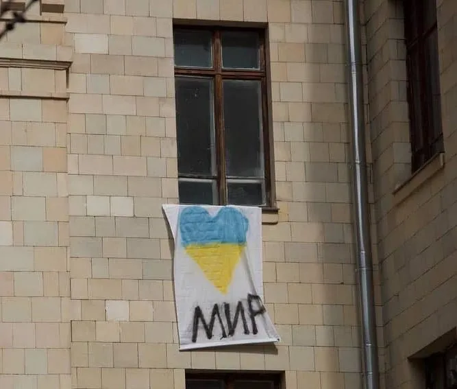 Mobilisations anti-guerre pour le 9 mai