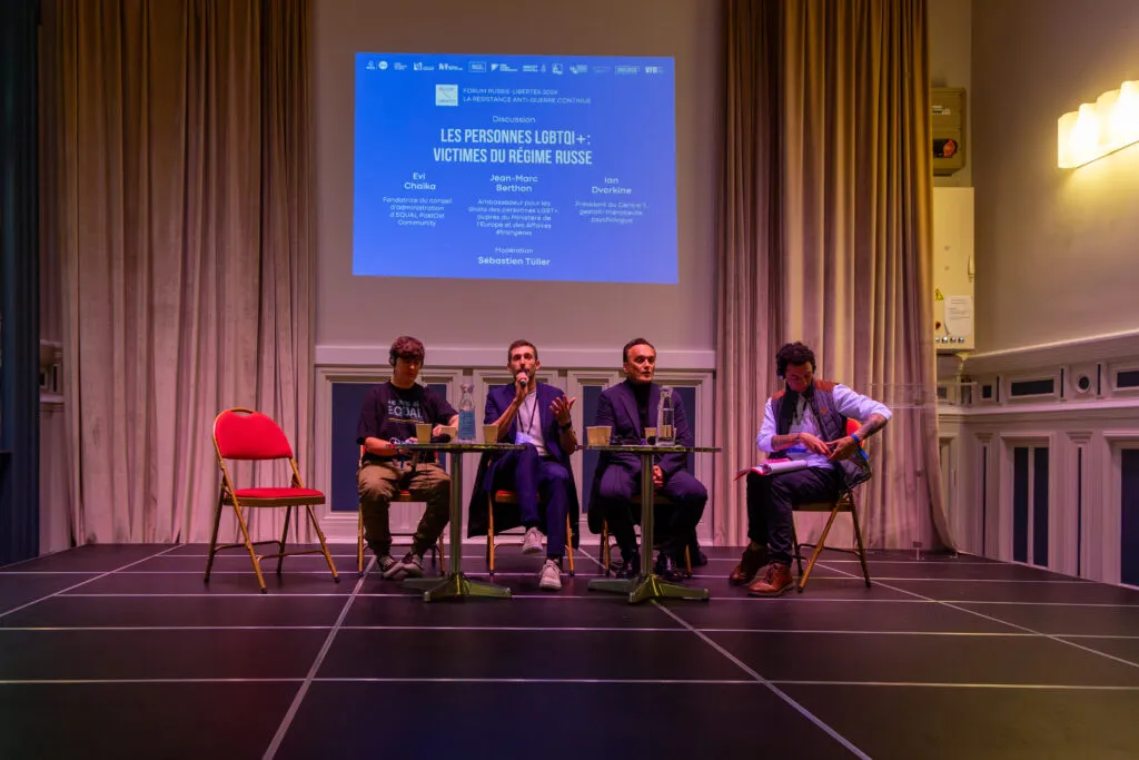 Discussion : Les personnes LGBTQ+ victimes du régime russe Photo par Nikita Mouraviev