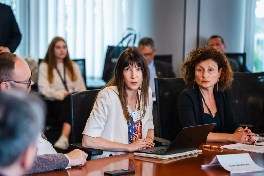 Olga Prokopieva, Sara Prestianni