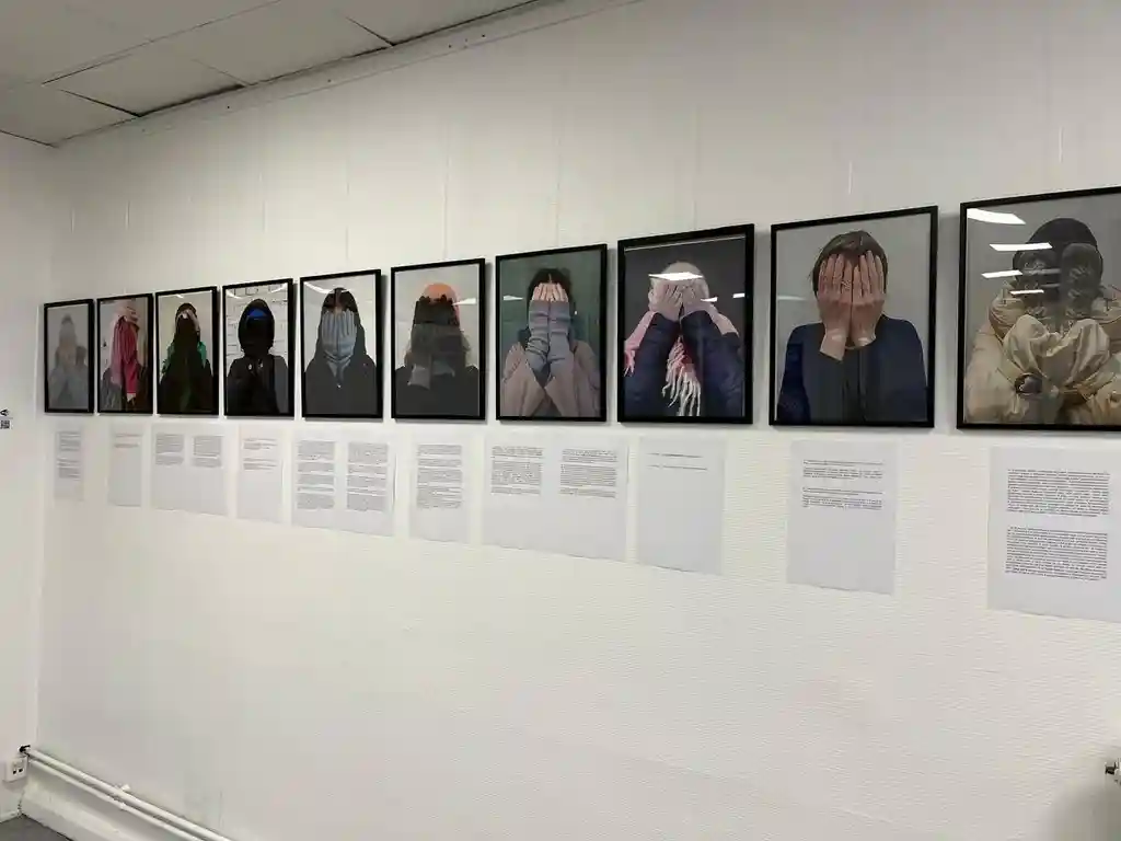 « PORTRAITS DE L’ÉPOQUE DE LA DICTATURE » - exposition d’Anna Neizvestnova